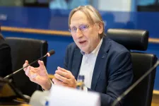 Csak feltételekkel folytatják az EU és az USA vámalkujának leállított végrehajtását