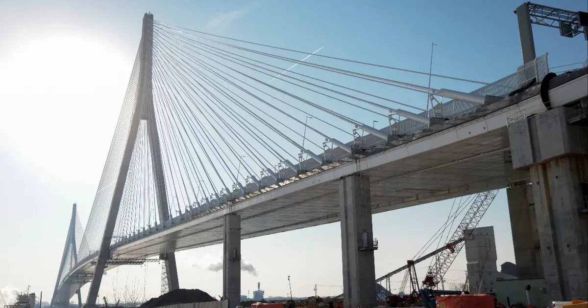 Trump azzal fenyegetőzik, hogy megakadályozza az új amerikai-kanadai híd megnyitását