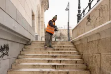 Ónos eső miatt adtak ki figyelmeztetést, de marad az enyhe idő