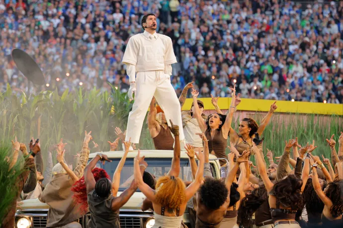 A gyűlöletnél csupán a szeretet erősebb – Bad Bunny üzenete összehozta a világot