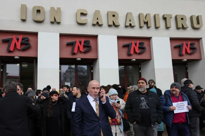 Tüntetnek a művészek?