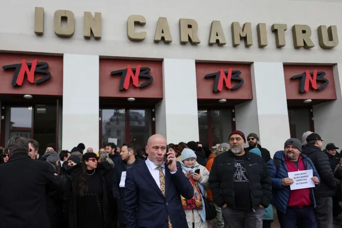 Tüntetnek a művészek?