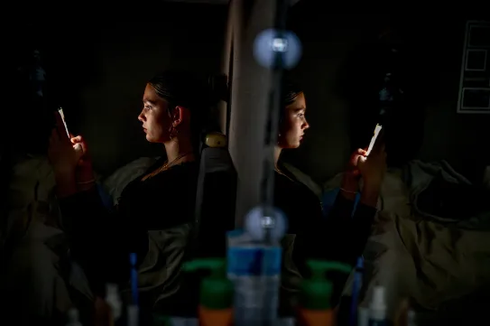 A romániai gyerekek közel 80%-a korlátozás nélkül internetezik, ahol rendszeresen találkoznak káros tartalmakkal