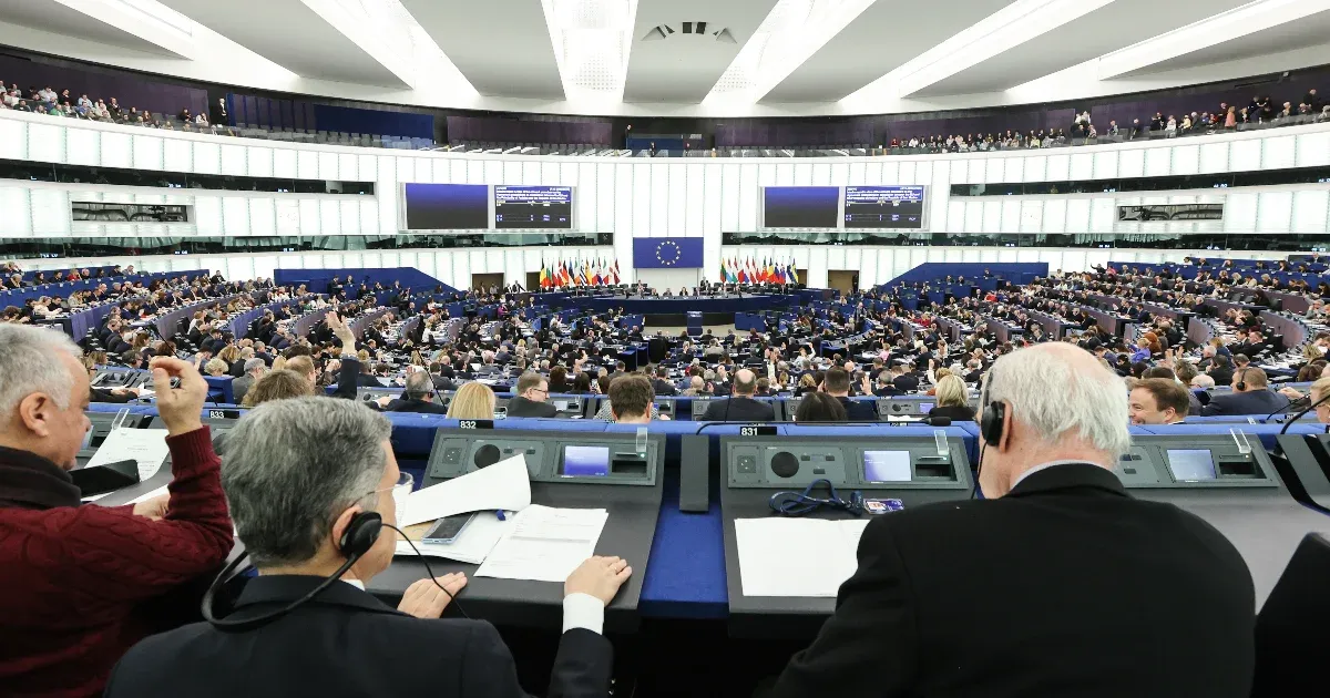 Felesleges csapdát állított magának a Fidesz-KDNP az ukrán hitelnél