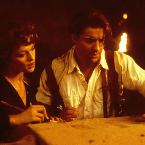 Brendan Fraser és Rachel Weisz főszereplésével feltámad A múmia-sorozat