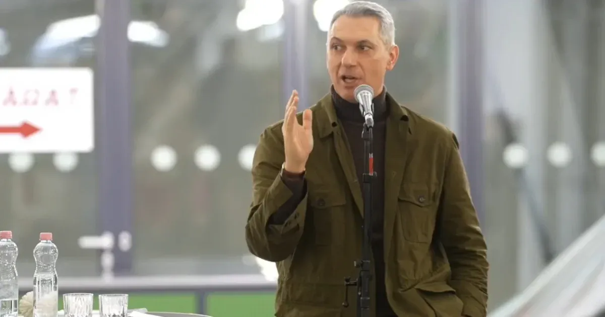 Lázár: Én több Habony Árpádot szeretnék! – zúg a „Mocskos Fidesz!” a győri Lázárinfón