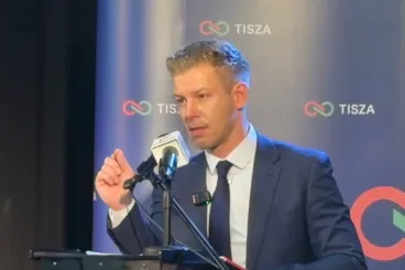 Magyar Péter szerint a gödi akkugyár dolgozói felfalták az állatkertből a kacsákat. És az aranyhalakat is