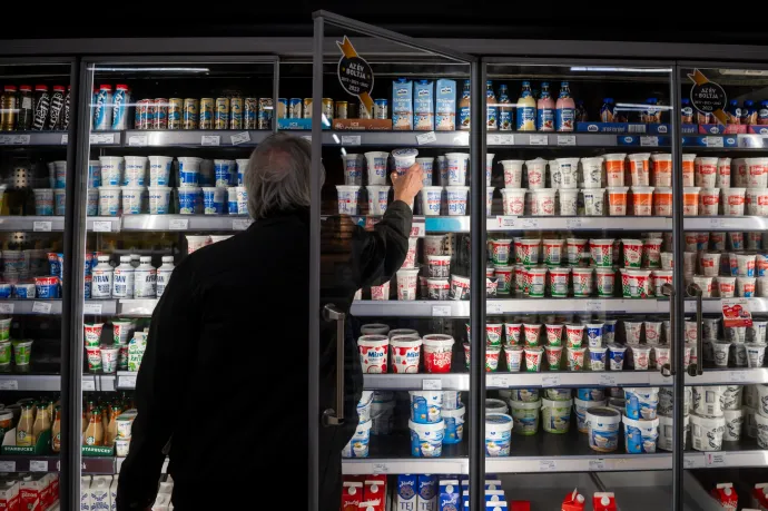 Meghosszabbították az árrésstopot, és ismét lehet SZÉP-kártyával hideg élelmiszert venni