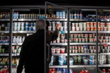 Meghosszabbították az árrésstopot, és ismét lehet SZÉP-kártyával hideg élelmiszert venni