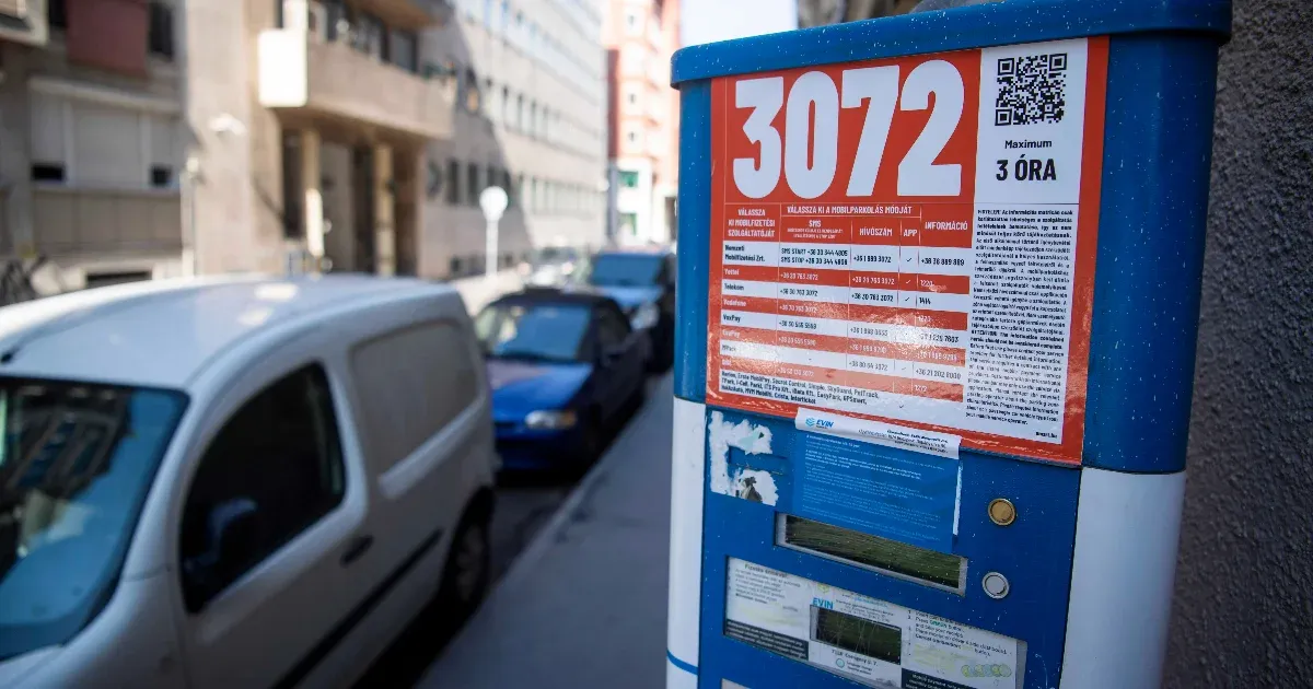 Megszűnik a kényelmi díj a mobilparkolásoknál március 16-tól