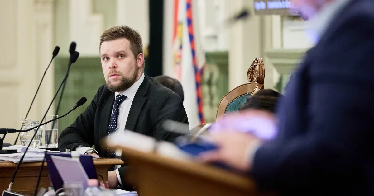 Győr polgármestere azt írta, hogy távozott a Győr-Szol Zrt. gazdasági igazgatója