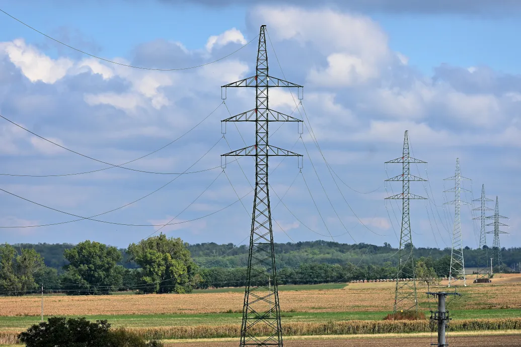 Még mindig jóval az uniós átlag feletti rezsidíjakat fizetnek a magyar ipari nagyfogyasztók