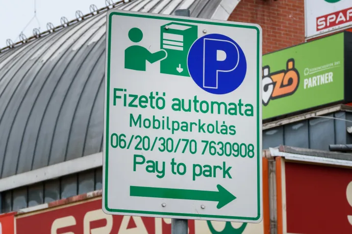 Az átláthatóság felé mozdul el a parkolás a kényelmi díj eltörlésével