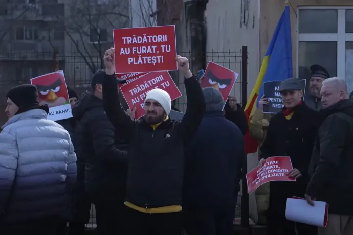 Az AUR is tüntetést szervezett az adók ellen, de néhány Georgescu-támogató skandálás is becsúszott