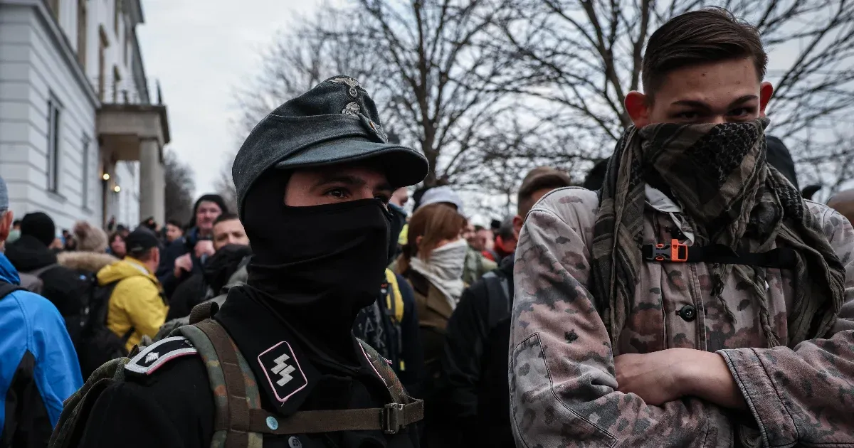 A BRFK megvédi a szélsőségesektől a kitörés túra szélsőjobboldali résztvevőit