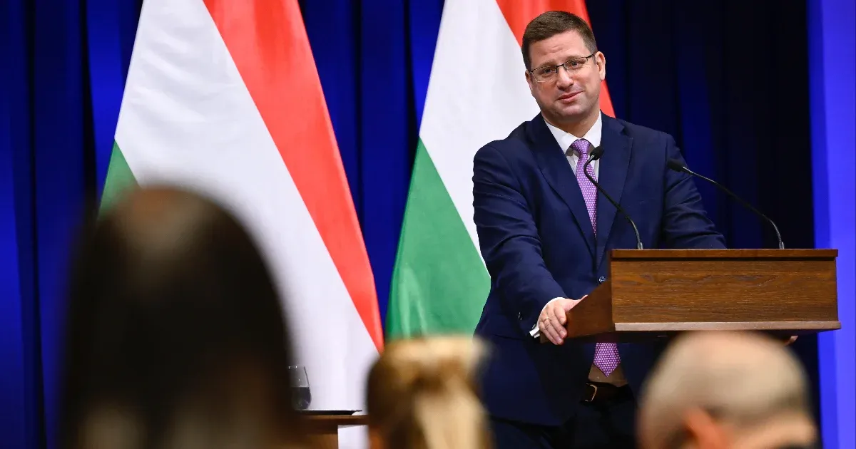 Gulyás Gergely csúsztatásokkal próbálta elkenni a Samsung súlyos mérgezéseinek ügyét