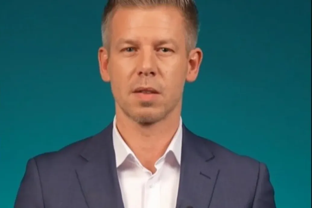 Magyar Péter feljelentést tesz tiltott adatszerzés és más bűncselekmények miatt