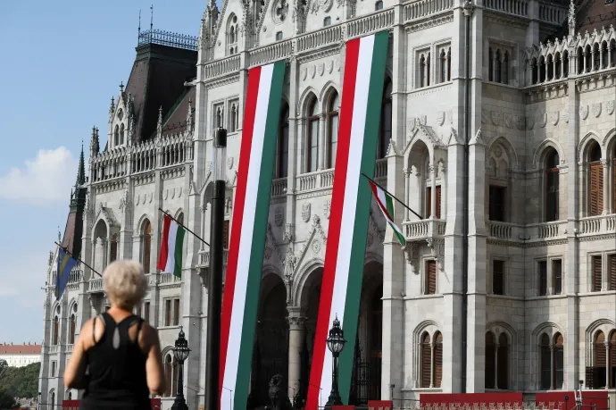 Eurobarométer: A magyarok több mint fele szerint az ország fenyegetésnek van kitéve