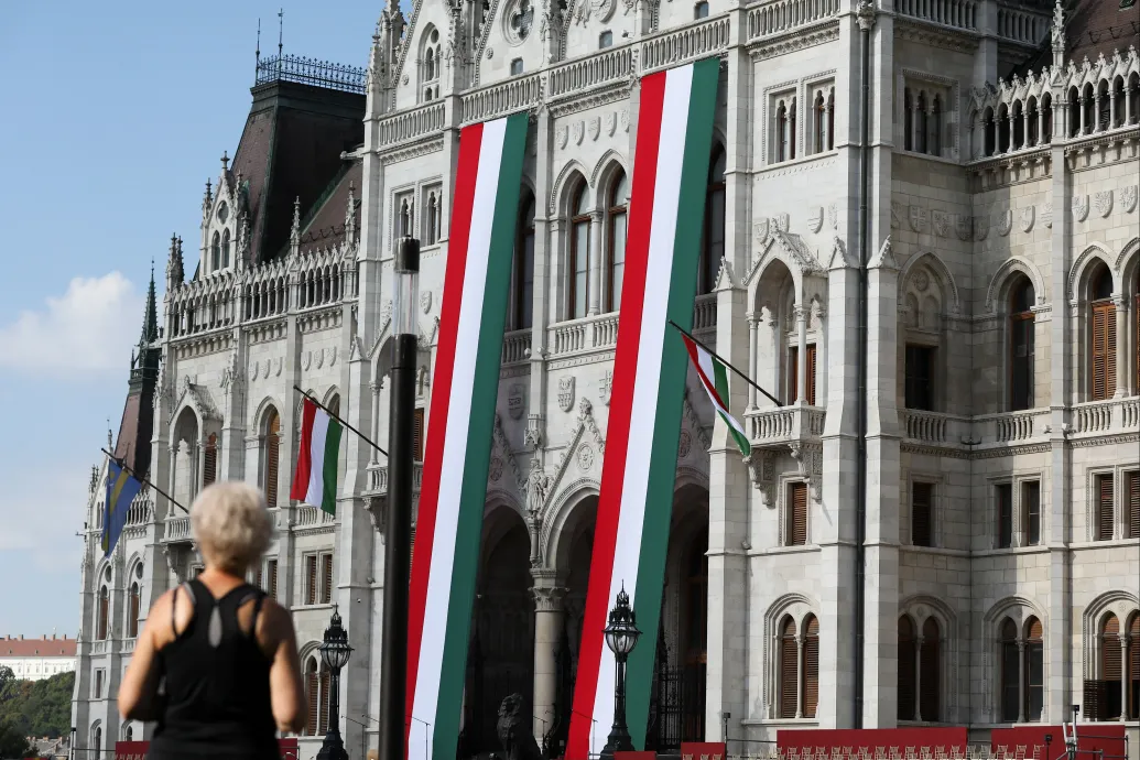 Eurobarométer: A magyarok több mint fele szerint az ország fenyegetésnek van kitéve