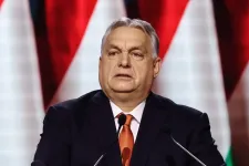 „Orbán azt a reményt akarja megölni az emberekben, hogy a változás jót hozhat” – elemzés az évértékelőről