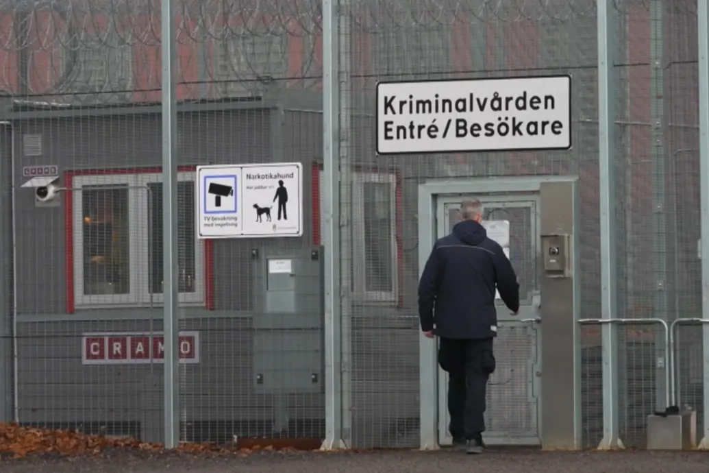 A svédek megoldása a túlzsúfolt börtöneikre: átviszik a rabok egy részét Észtországba