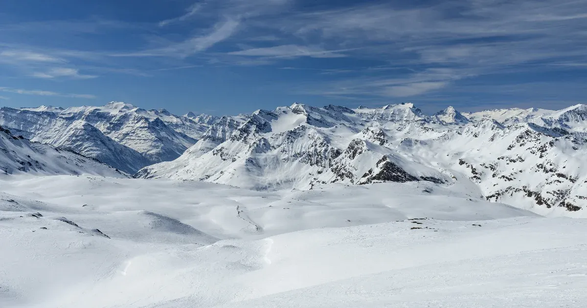 Síelőket sodort el a lavina az Alpokban, hárman meghaltak