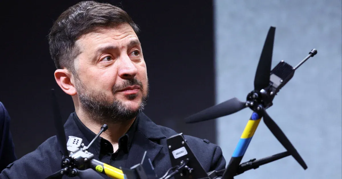 Zelenszkij kapott egy drónt az első német–ukrán dróngyár megnyitóján Münchenben