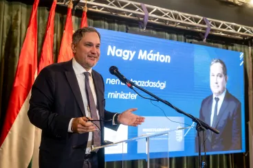 Nagy Mártonék négycsillagos osztrák szállodában tartottak volna értekezletet, de amikor megjelent a 444, lemondták az egészet