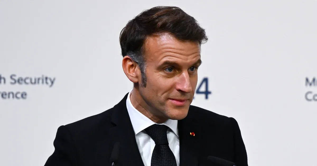 Macron: Amikor egyes vezetők arra buzdítják Ukrajnát, hogy fogadja el vereséget, akkor túlbecsülik Oroszországot, ez hatalmas stratégiai hiba