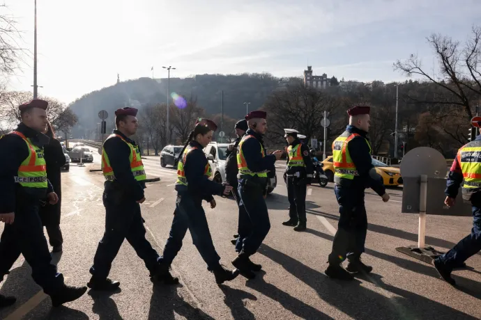 Érkeznek a vendégek Orbán Viktor évértékelőjére