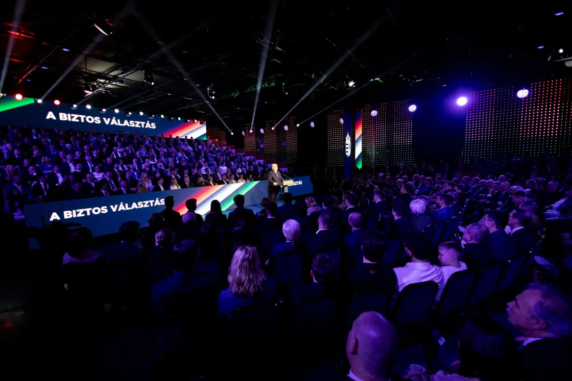 Orbán: Még nem végeztünk a munkával