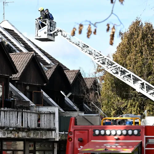Mezítláb, a tetőn keresztül menekült a Budakeszin történt tűz egyik túlélője Kép