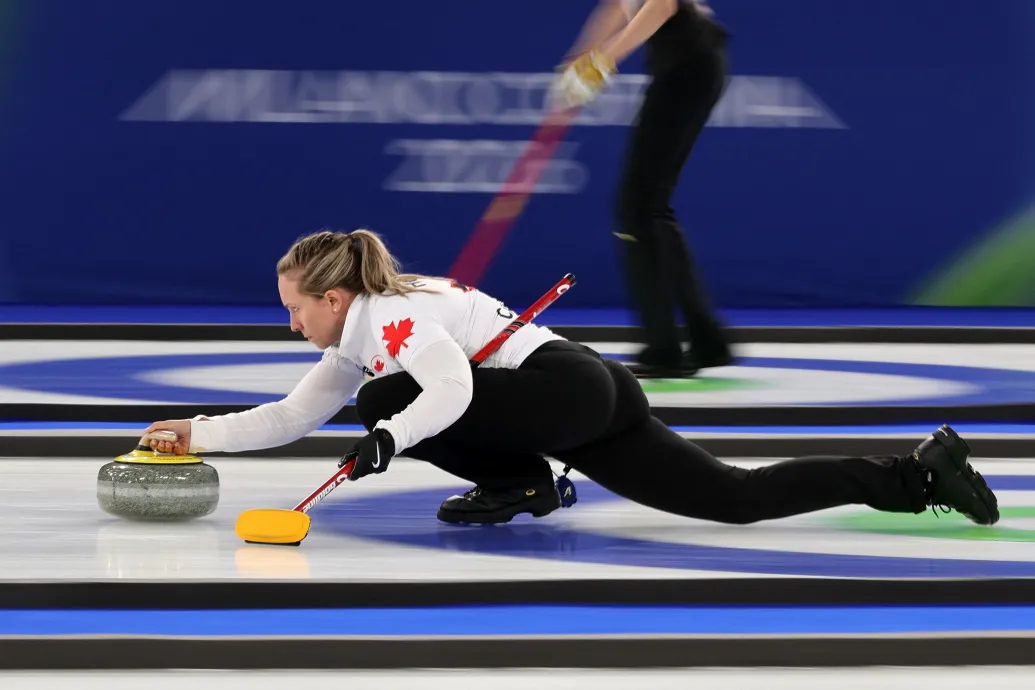 Akkora balhé lett a téli olimpia curlingversenyében, hogy többen már videós visszajátszást vezetnének be
