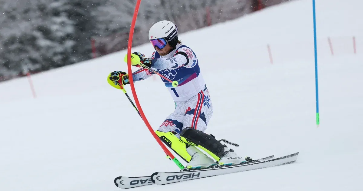 Rálépett egy kapura, kiesett és dührohamot kapott a topfavorit, svájci aranyérem szlalomban