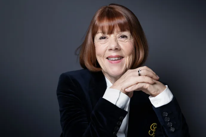 Gisèle Pelicot egy, a könyve megjelenését megelőző fotózáson Párizsban, 2026. február 4-én – Fotó: Joel Saget / AFP