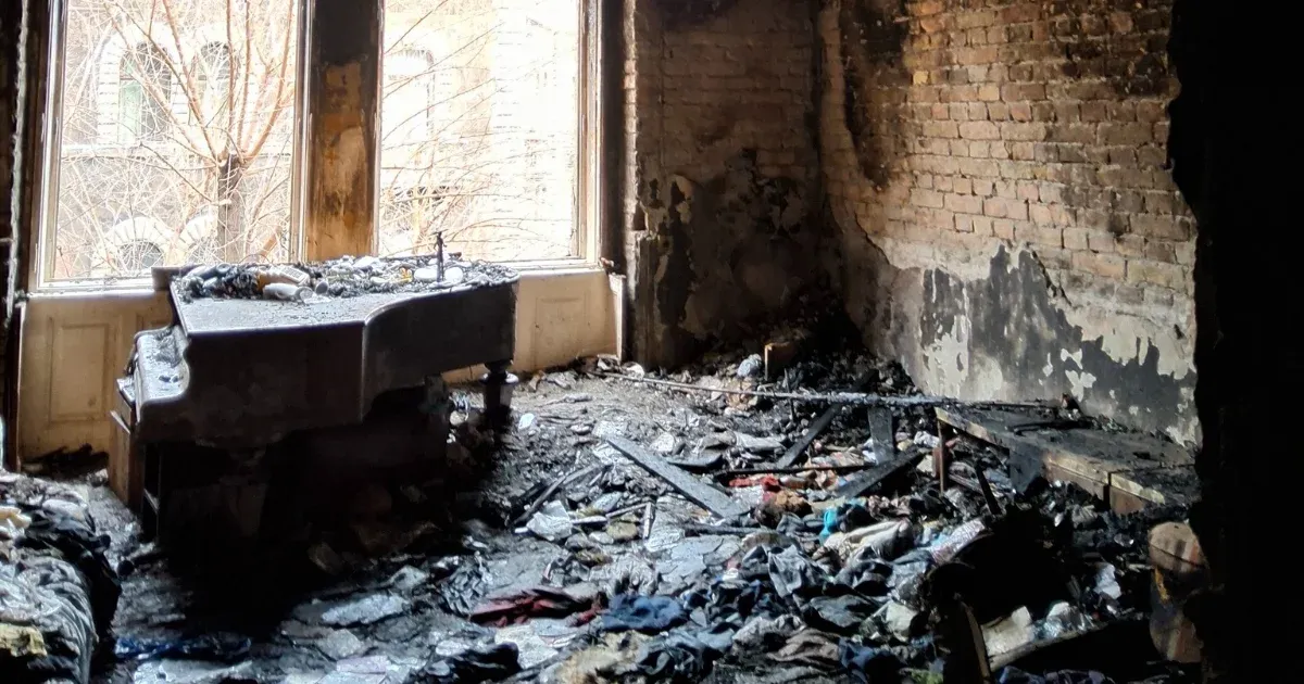 Füstölgés miatt lakhatatlan az Andrássy úti társasház.