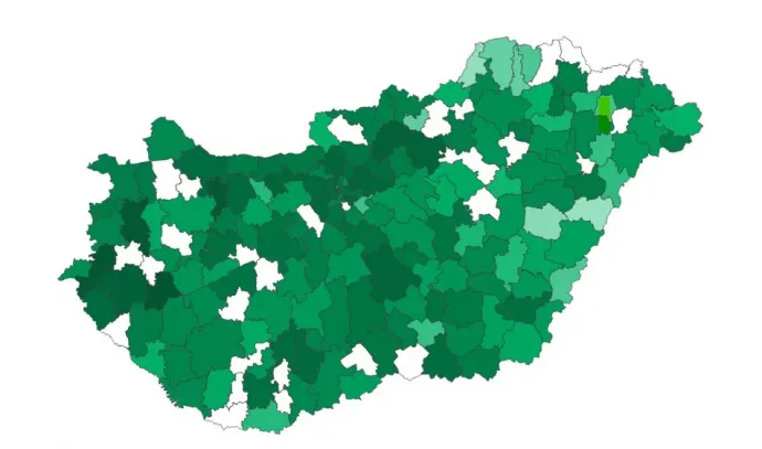 A 2025-ös angol idegen nyelv kompetenciafelmérés eredménye a 10. évfolyamban. A fehér járásokban nem volt angol felmérés. Forrás: Oktatási Hivatal