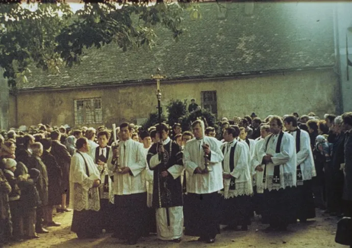 Márton Áron temetése Gyulafehérváron – Forrás: ersekseg.ro