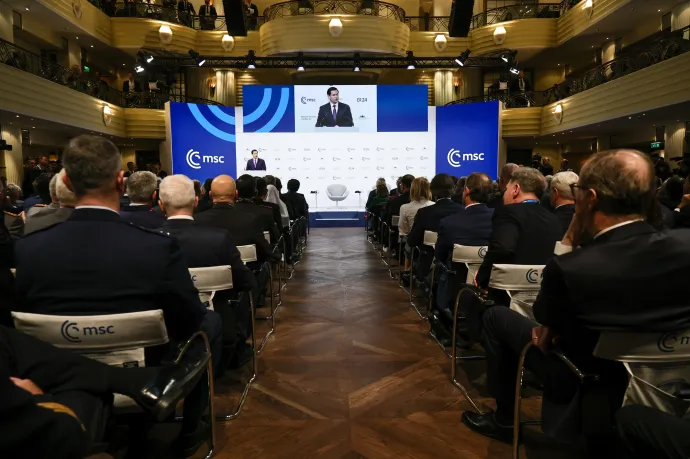 Marco Rubio beszédet mond a 62. nemzetközi biztonságpolitikai konferencián Münchenben 2026. február 14-én – Fotó: Ronald Wittek / EPA / MTI