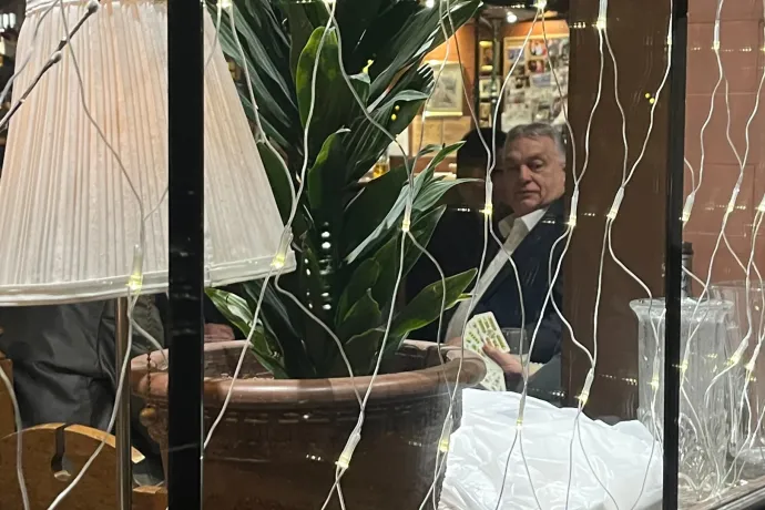 Orbán Viktor miután bejelentette a Fidesz listáját, Korda Györggyel és Pintér Sándorral ultizott Budán