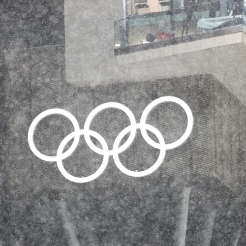 Történelmi magyar siker, versenyekbe beleszóló havazás is volt hétfőn a téli olimpián Kép