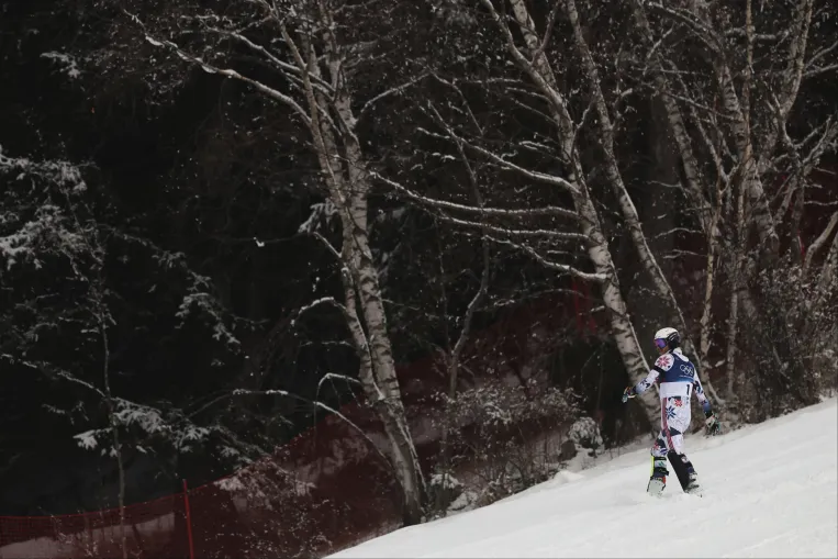 „Nem ez életem legrosszabb pillanata, de a pályafutásomé igen” – ezért vonult el a fák közé az élről kiesett norvég síelő