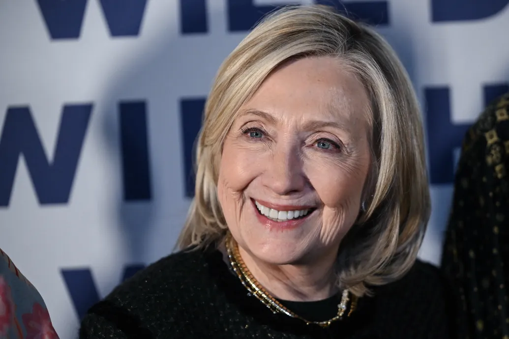 Hillary Clinton az Epstein-akták eltussolásával vádolja Trumpékat