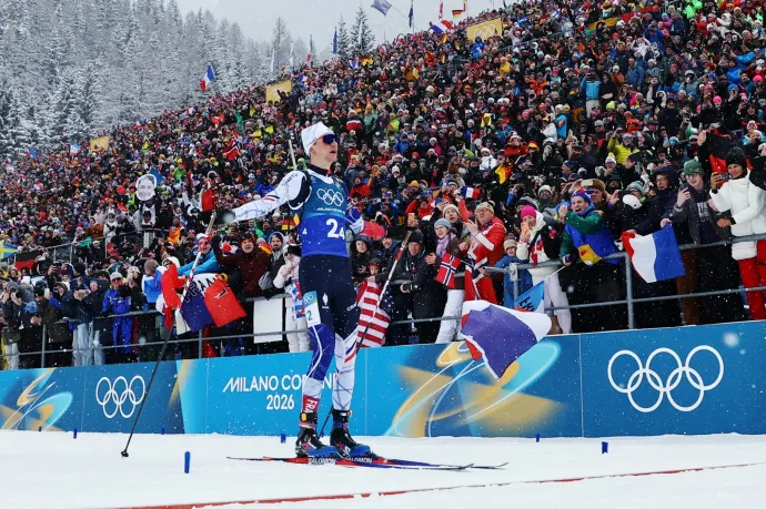 Az első váltásnál még 13. helyen álltak, onnan nyerték meg a franciák az izgalmas biatlonváltót