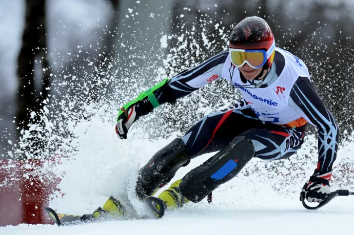 Saját zászlójuk alatt vonulhatnak fel az orosz és belarusz sportolók a téli paralimpián