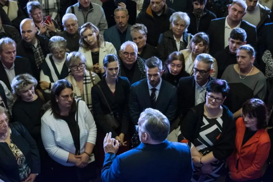 Orbán azt mondta Sümegen, hogy túl jól állnak