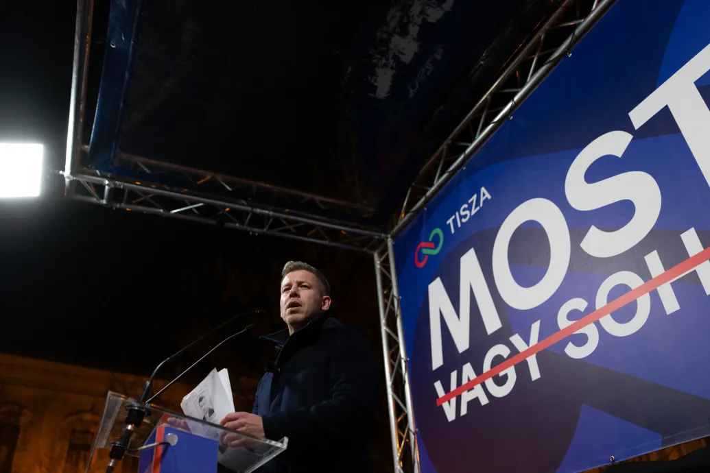 Magyar Péter a radnaimark.hu frissüléséről: Elefánt is lehet a szobában, huszonöt meztelen nő vagy thai törpe