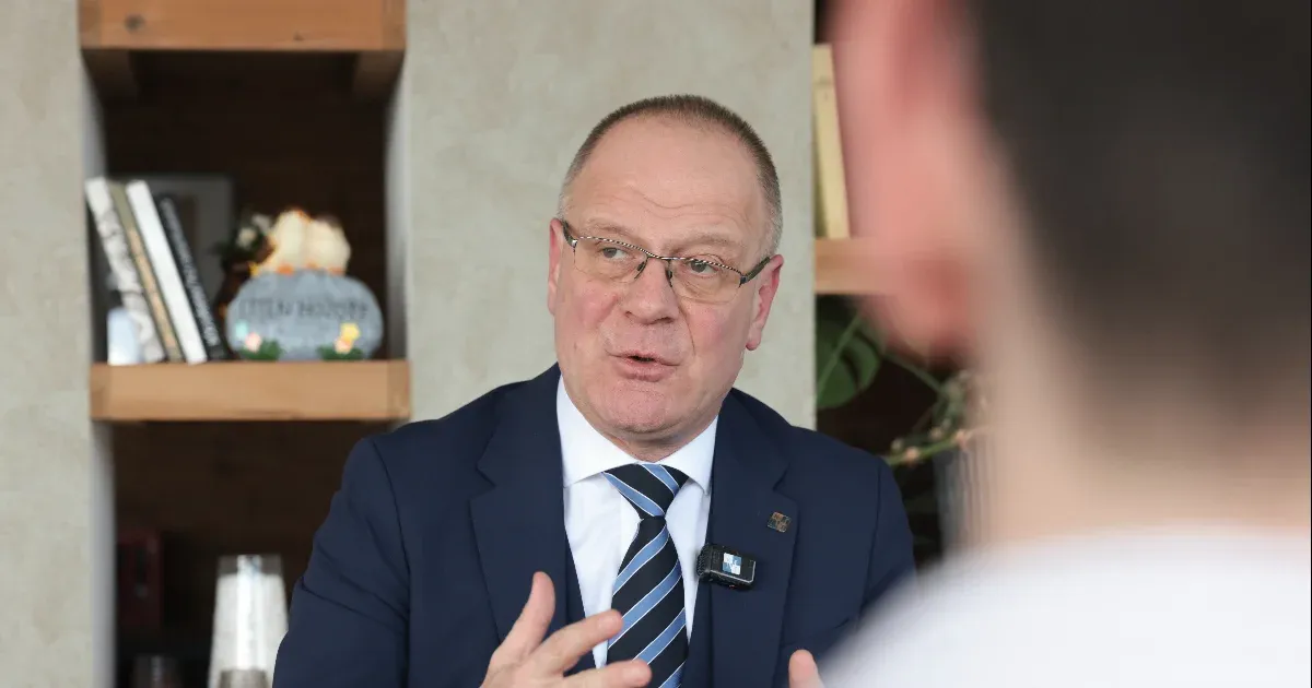 Navracsics Tibor: Gyakorlatilag 2024 januárja óta tudom, hogy a Samsunggal különböző problémák vannak