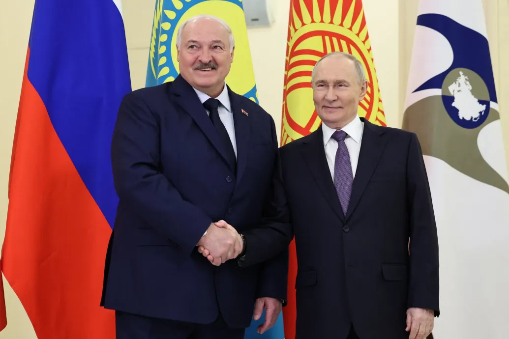 Szankciókat vet ki Ukrajna Lukasenkóra, amiért háborús segítséget ad Oroszországnak