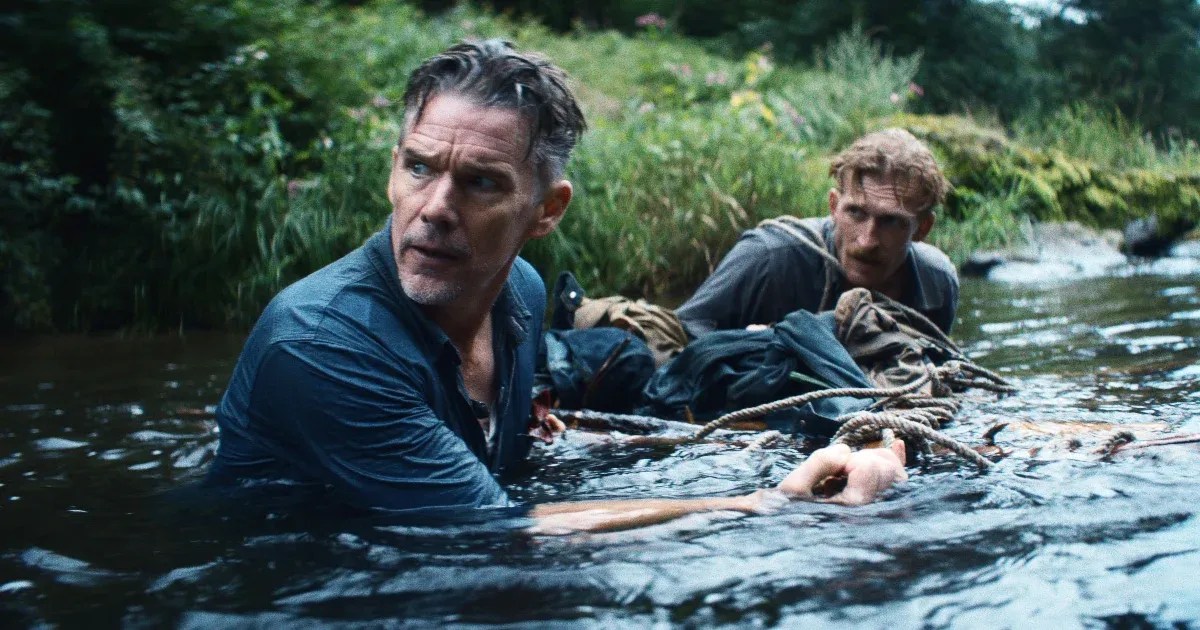 Ethan Hawke elszánt arcától ez a film is nehezebb lesz